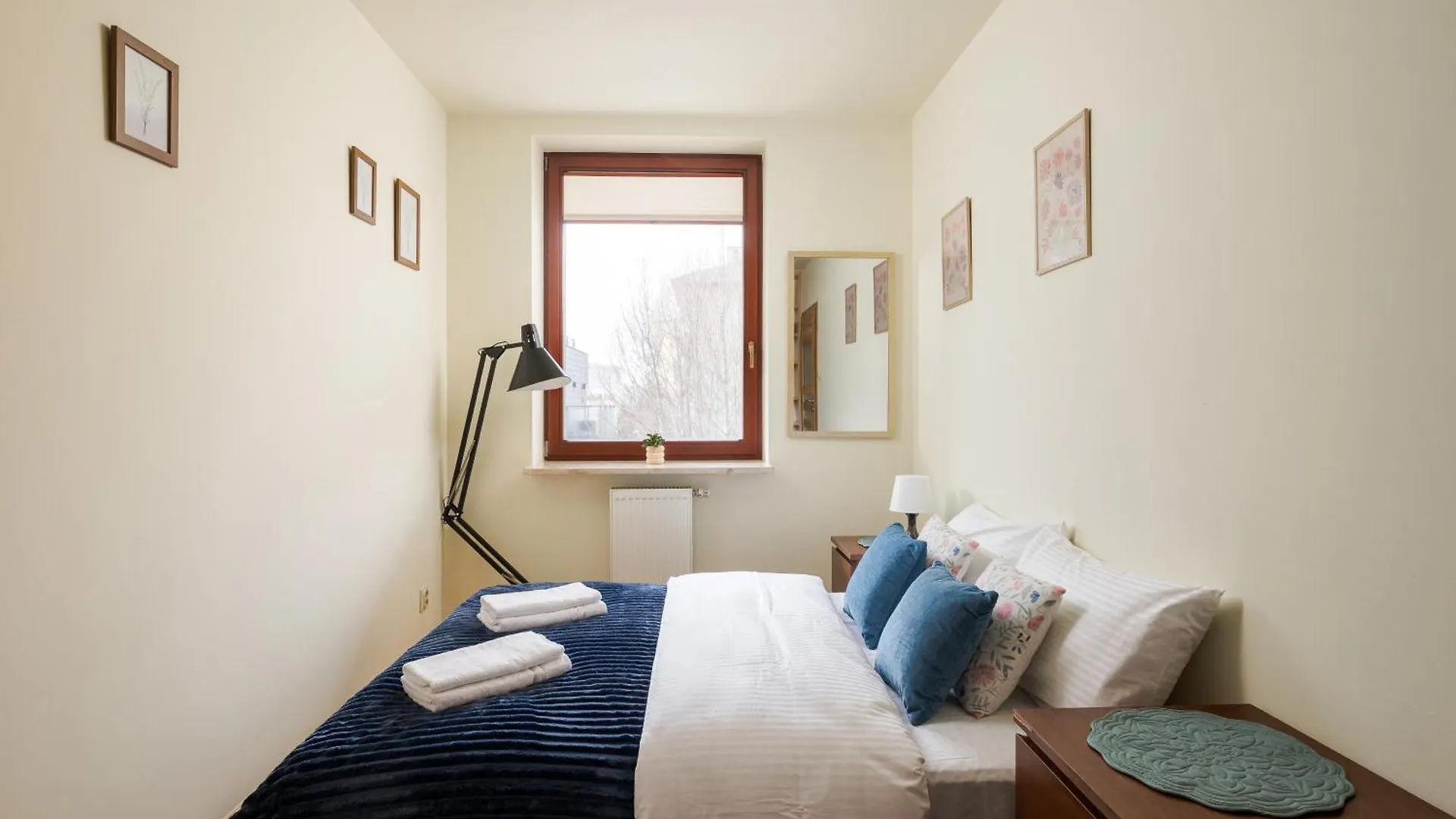 Park Szczesliwicki Cosy Apartment 华沙